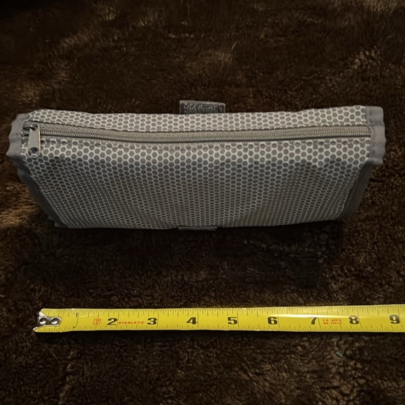 💜DoTERRA Vitamin Holder💜 Versatile, and great for traveling. - Picture 7 of 8